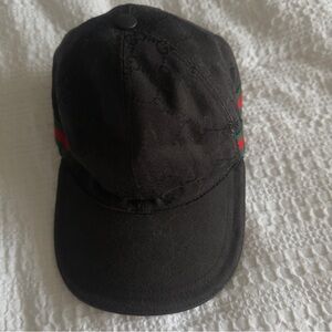 Gucci Unisex GG Canvas Baseball Cap Red Green Made in Italy